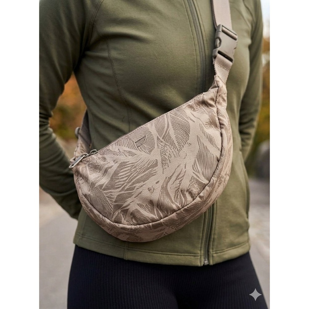 Fabletics The Sling Bag Crossbody Belt Bag Khaki Winter Branches Camo
Gorpcore